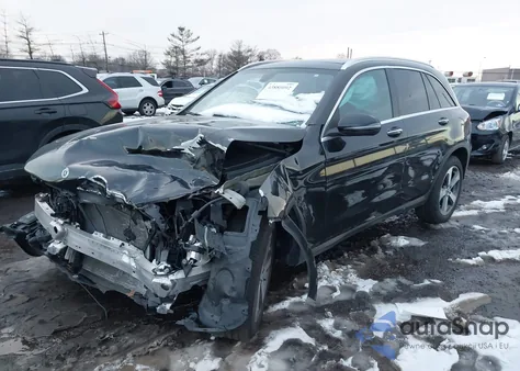 2018 Mercedes-Benz Glc 300 4Matic from USA, damaged, VIN WDC0G4KBXJV042062